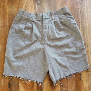 Vinatge Lee Causal Womens 14M Houndstooth Cut Off Bermuda Shorts Raw Hem b1